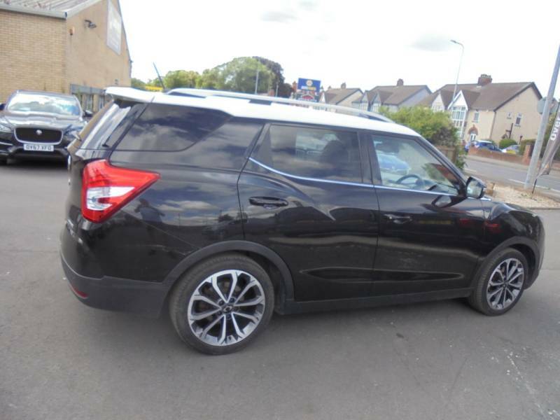 SsangYong Tivoli 1.6 D Ultimate Black #6