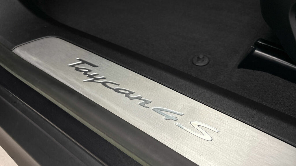 Porsche Taycan Performance Plus 93.4Kwh 4S Cross Turismo 4Wd Grey #31