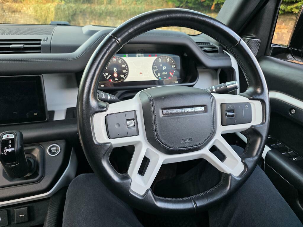Land Rover Defender 110 D240 Urban Black #34