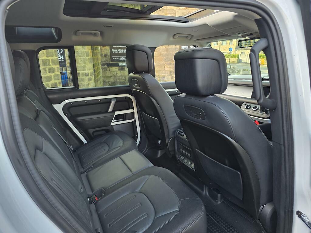 Land Rover Defender 110 D240 Urban Black #20