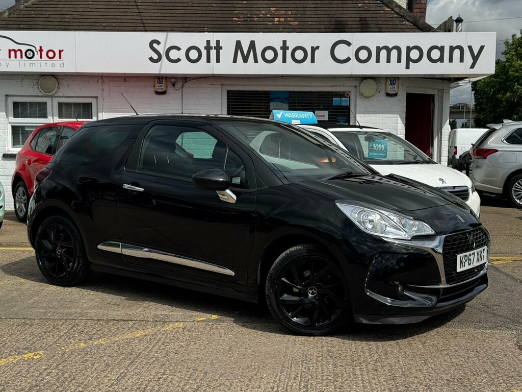 DS DS 3 1.2L Connected Chic Black