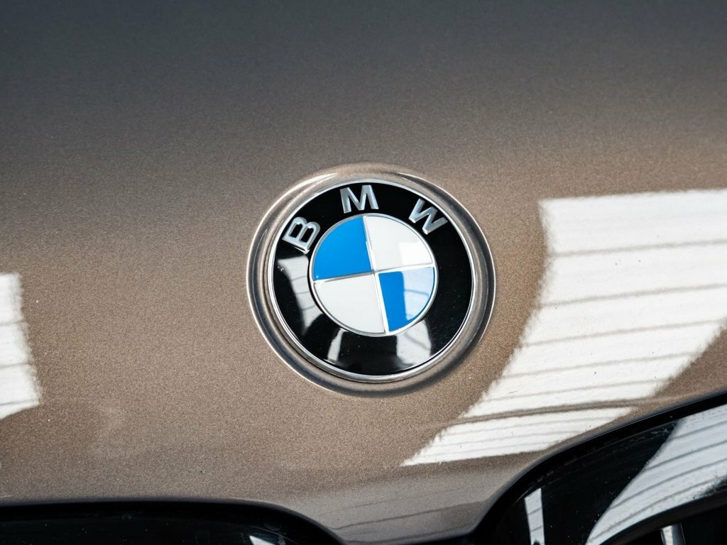 BMW 5 Series Saloon FP70FSG Grey #4