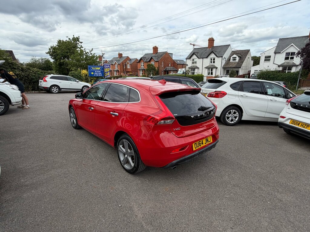 Volvo V40 Hatchback Red #2