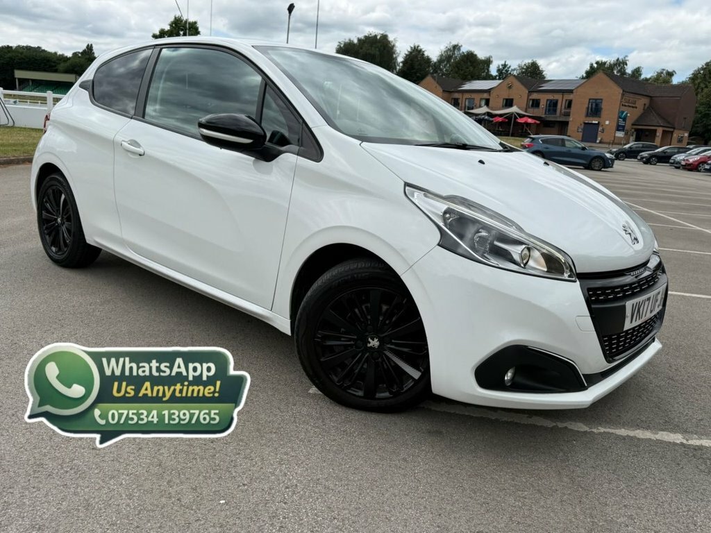 Peugeot 208 1.2L Black Edition White