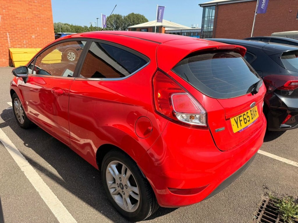 Ford Fiesta 1L Zetec Red #2