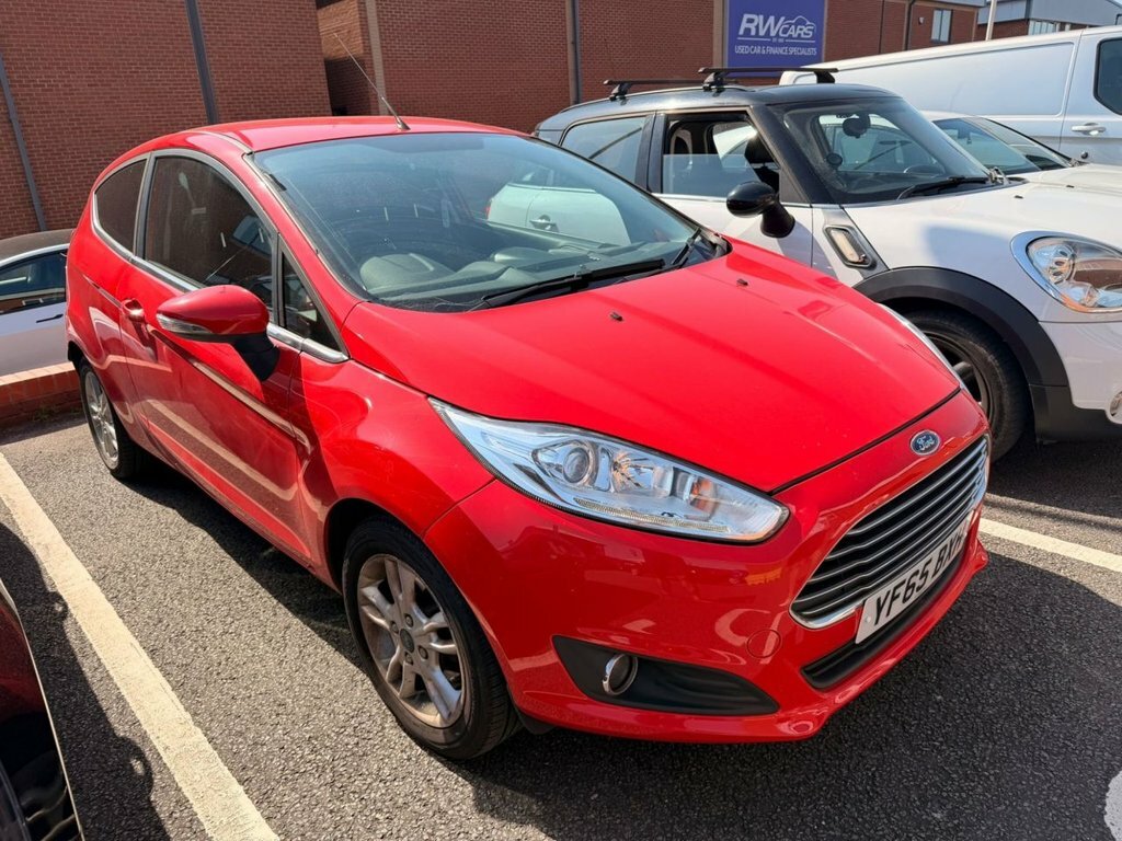 Ford Fiesta 1L Zetec Red