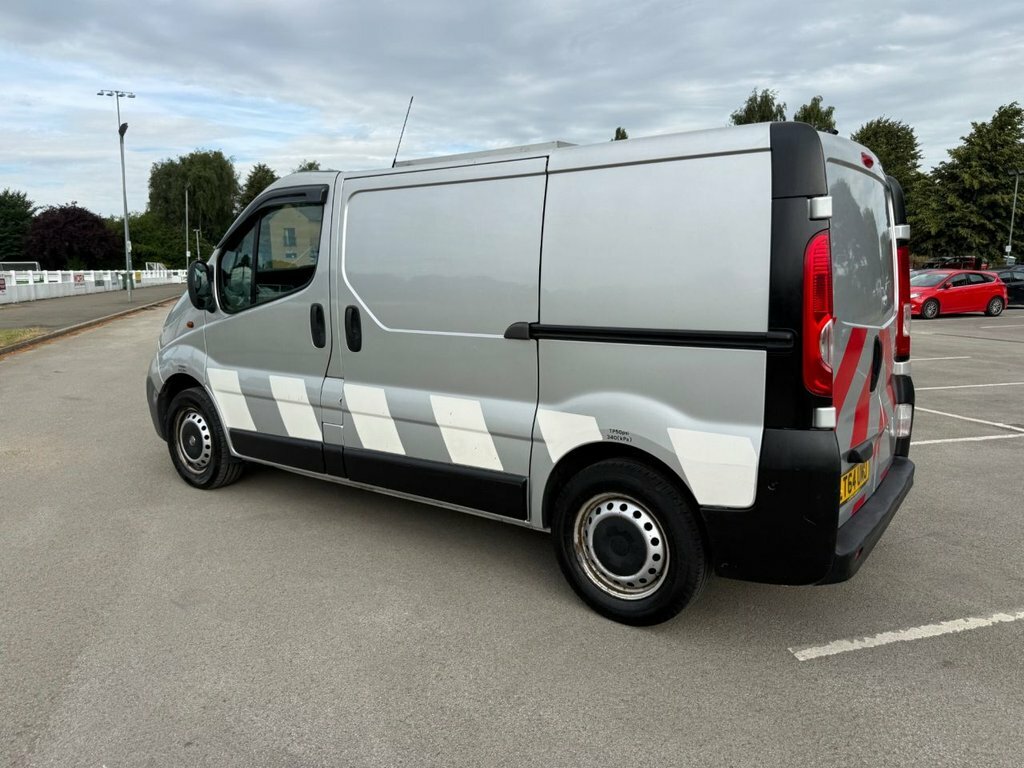 Vauxhall Vivaro 2.0 2700 Cdti Ecoflex Fwd L1 Silver #46