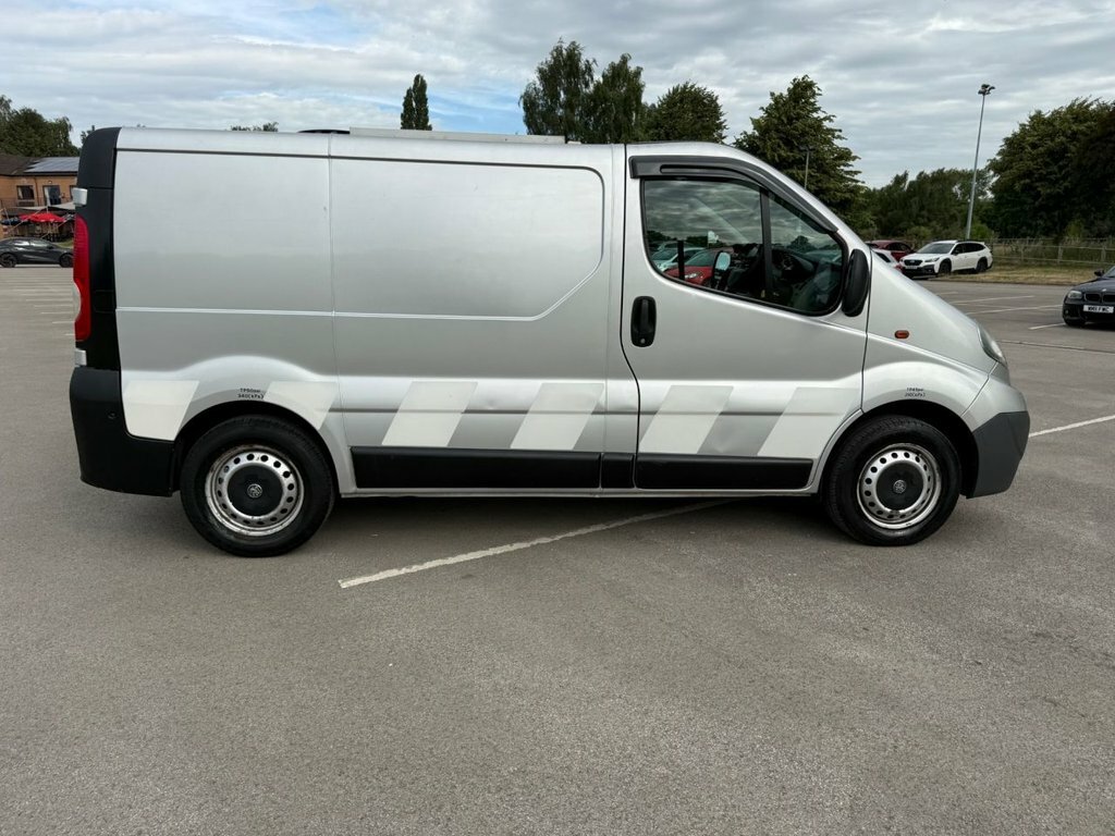Vauxhall Vivaro 2.0 2700 Cdti Ecoflex Fwd L1 Silver #24