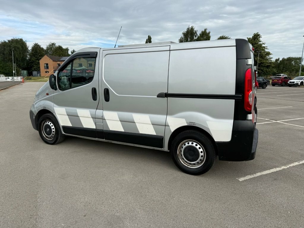 Vauxhall Vivaro 2.0 2700 Cdti Ecoflex Fwd L1 Silver #50