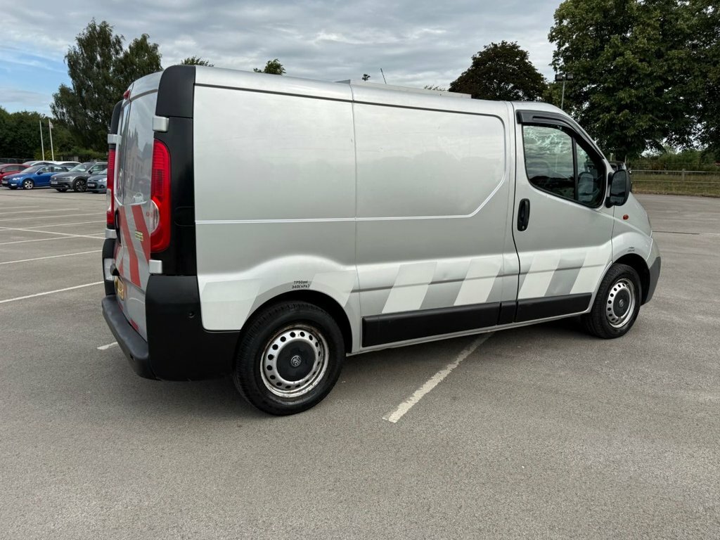 Vauxhall Vivaro 2.0 2700 Cdti Ecoflex Fwd L1 Silver #26