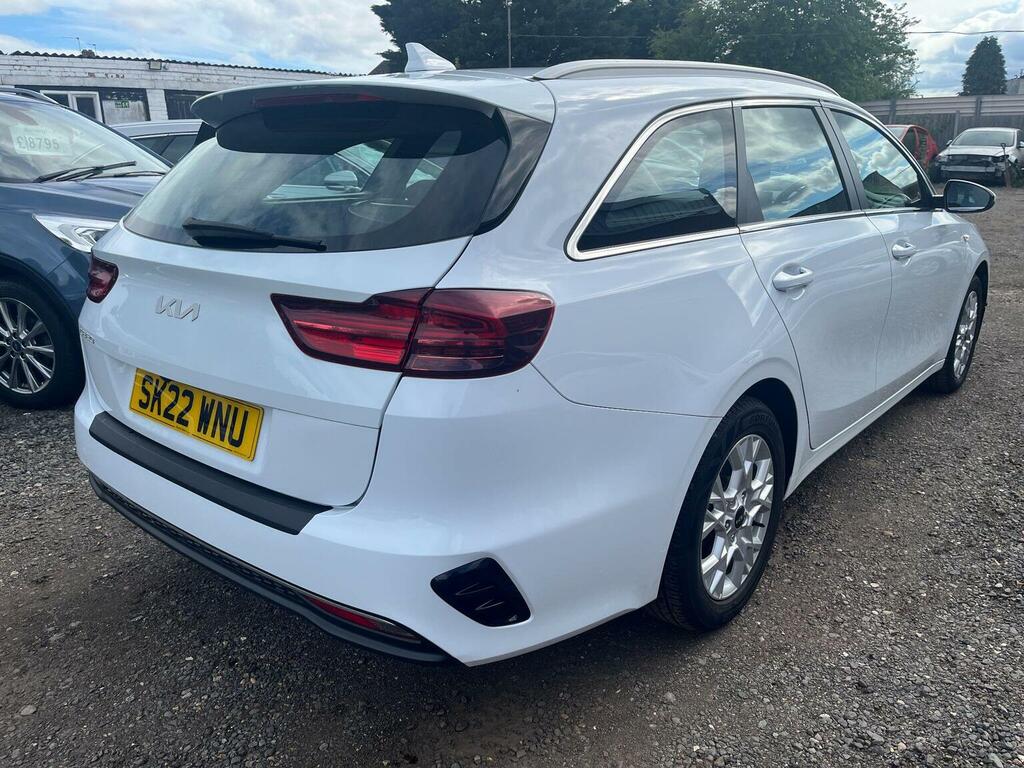 Kia Ceed Estate 1.6 Crdi Mhev 2 Nav Sportswagon Euro 6 Ss SK22WNU White #6