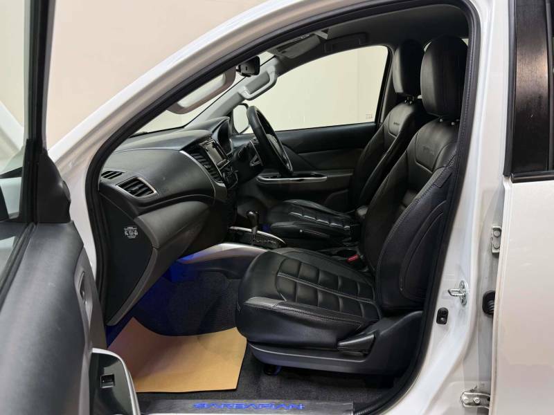 Mitsubishi L200 2.4 L200 Barbarian Di-d 4Wd - 2017 67 DS67NMK White #4
