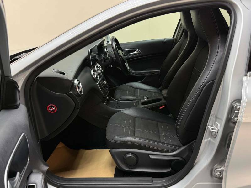 Mercedes-Benz A Class 1.6 A180 Blueefficiency Sport - 2013 63 Silver #4