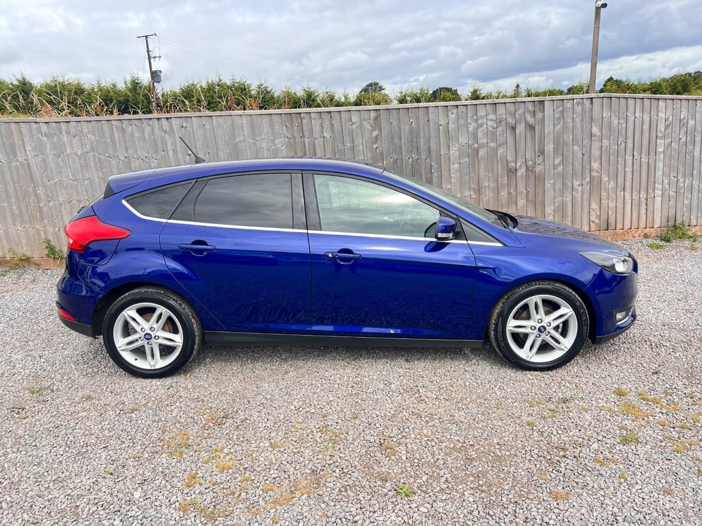 Ford Focus 1.5 Tdci Titanium Hatchback Euro OV18TFF Blue #6