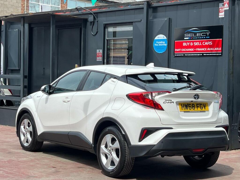 Toyota C-Hr 1.8 Vvt-h Icon Cvt Euro 6 Ss White #5