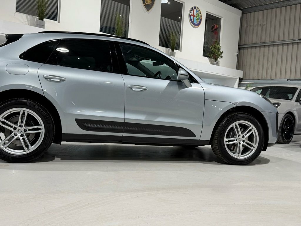Porsche Macan V6 S Pdk 4Wd Euro 6 5-Door Red #35