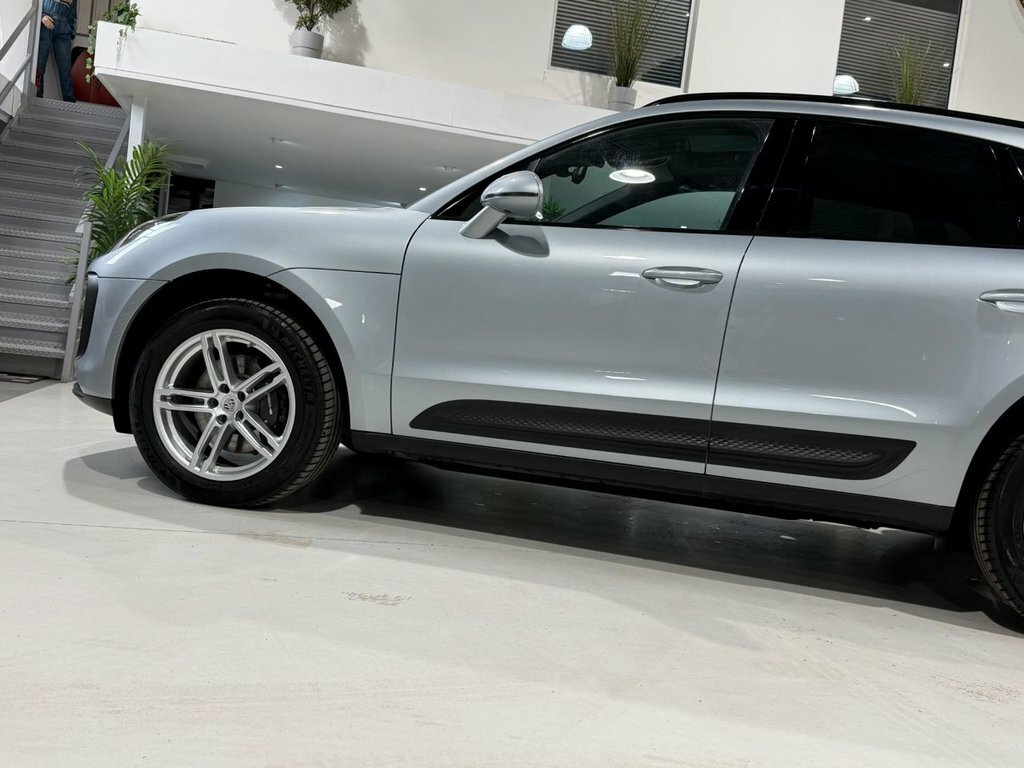Porsche Macan V6 S Pdk 4Wd Euro 6 5-Door Red #10