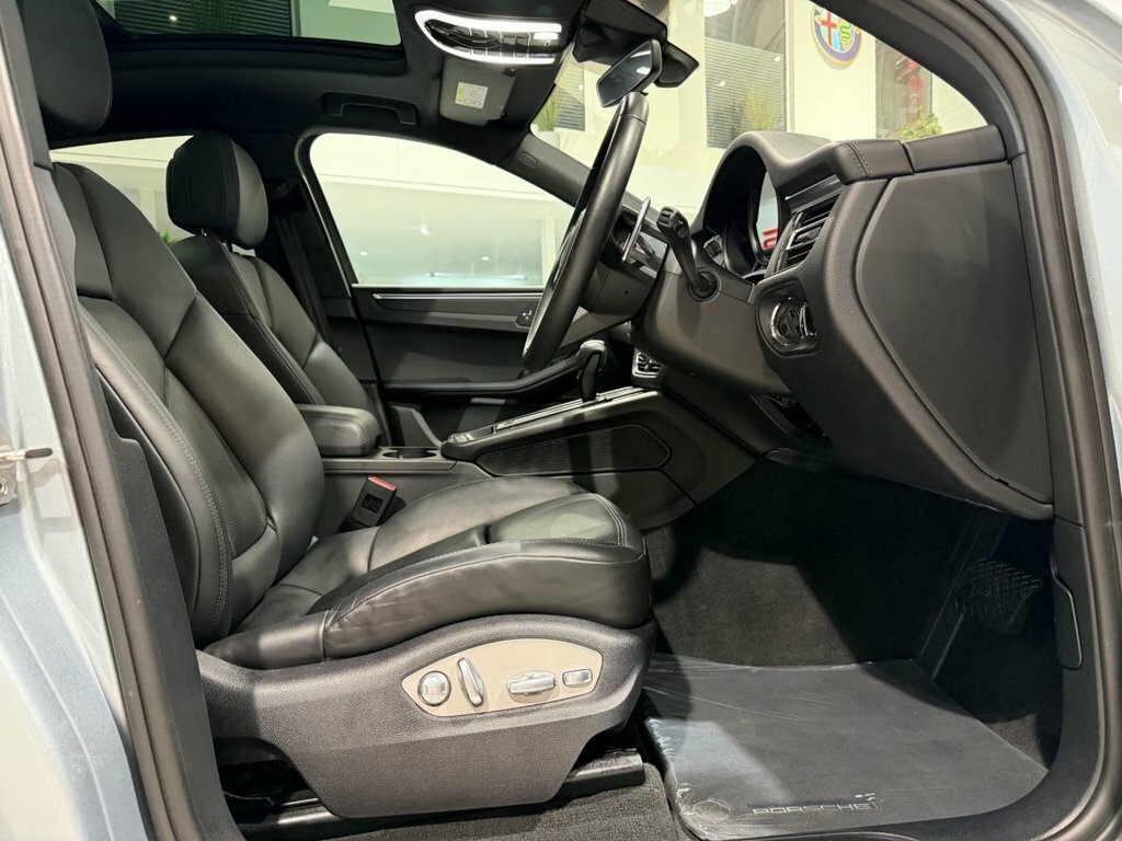 Porsche Macan V6 S Pdk 4Wd Euro 6 5-Door Red #50