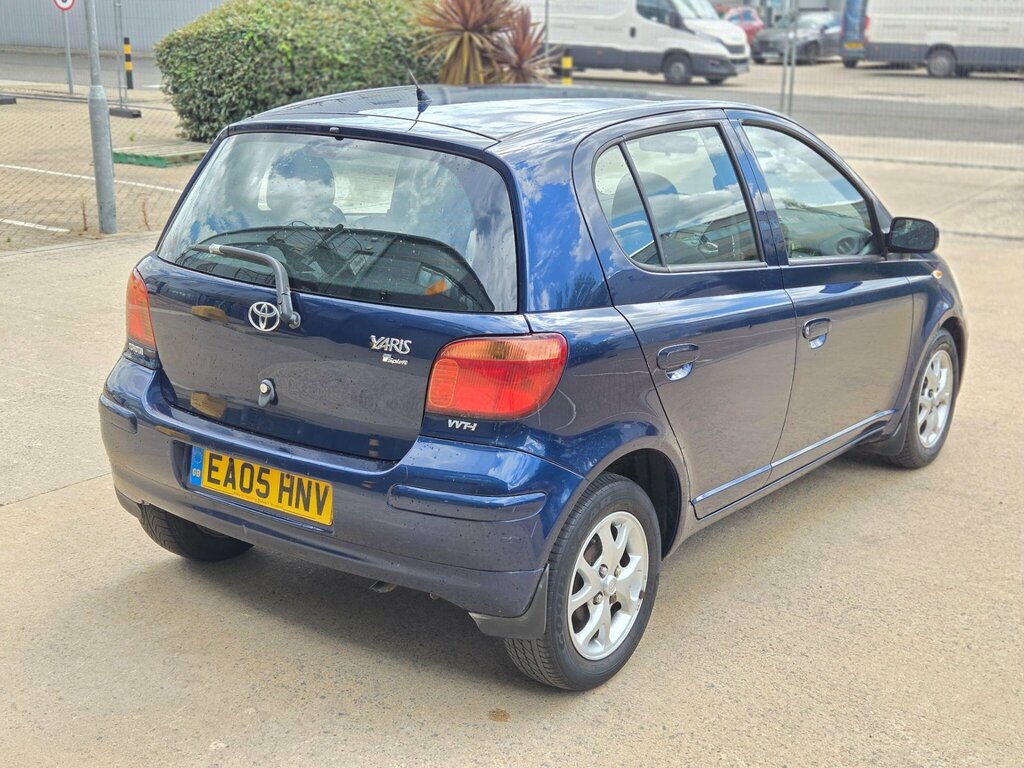 Toyota Yaris 1.3 Blue Vvt-i Blue #13