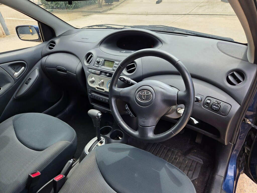 Toyota Yaris 1.3 Blue Vvt-i Blue #19