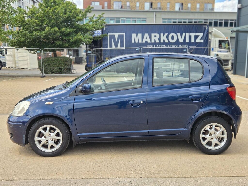 Toyota Yaris 1.3 Blue Vvt-i Blue #16