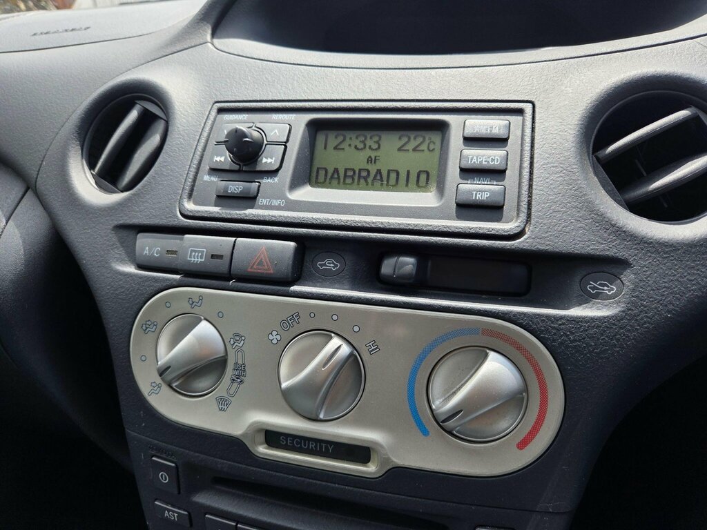 Toyota Yaris 1.3 Blue Vvt-i Blue #32