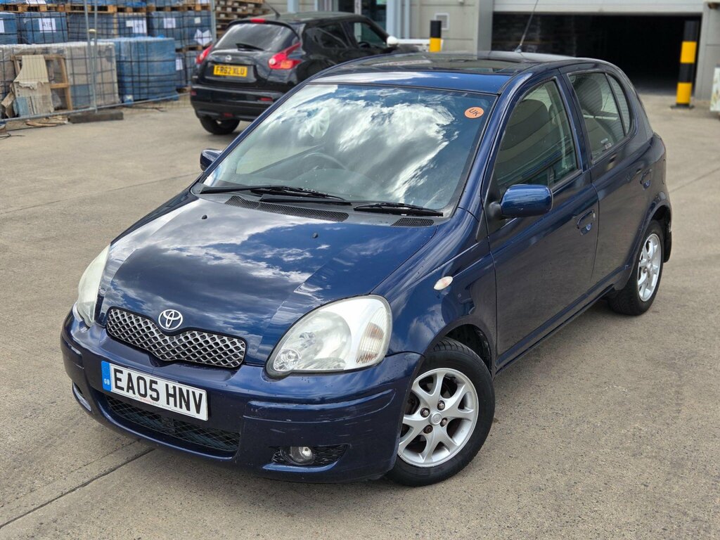 Toyota Yaris 1.3 Blue Vvt-i Blue #8