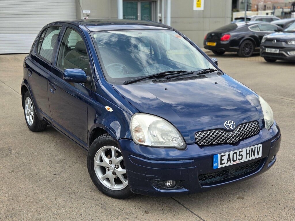 Toyota Yaris 1.3 Blue Vvt-i Blue #9