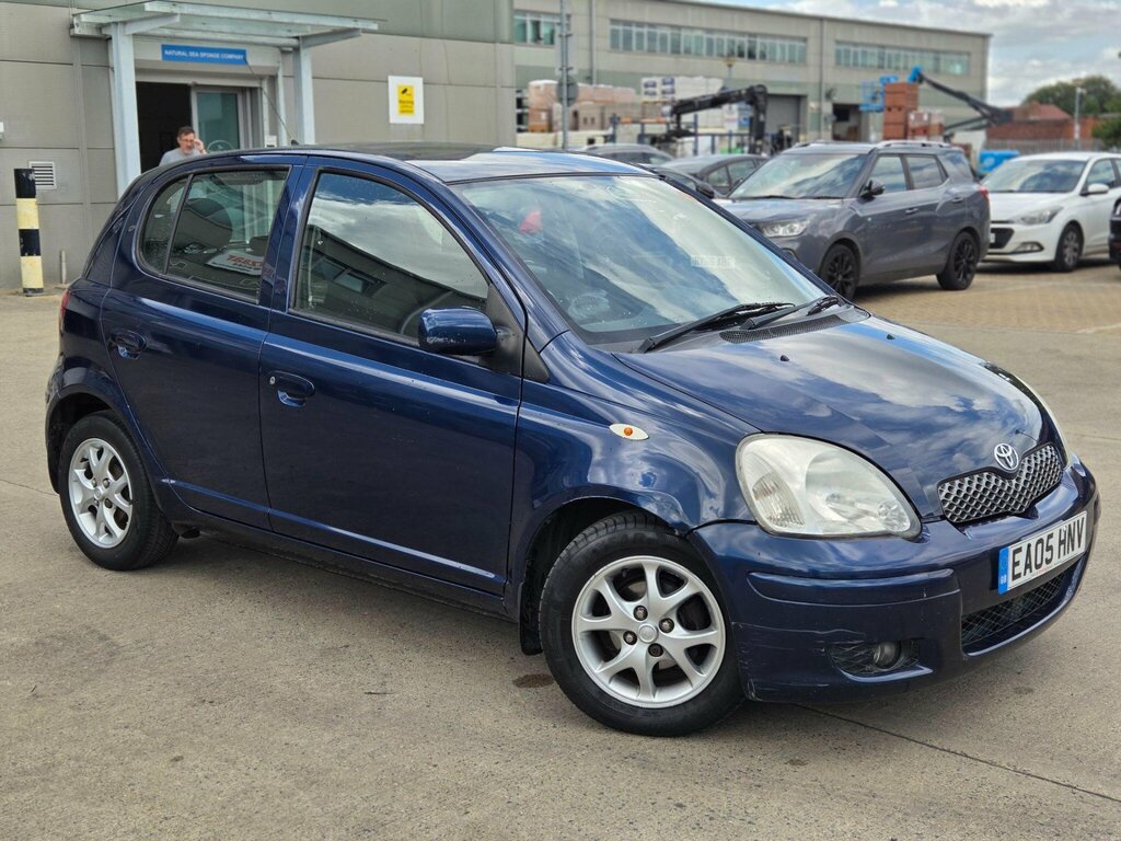 Toyota Yaris 1.3 Blue Vvt-i Blue #10