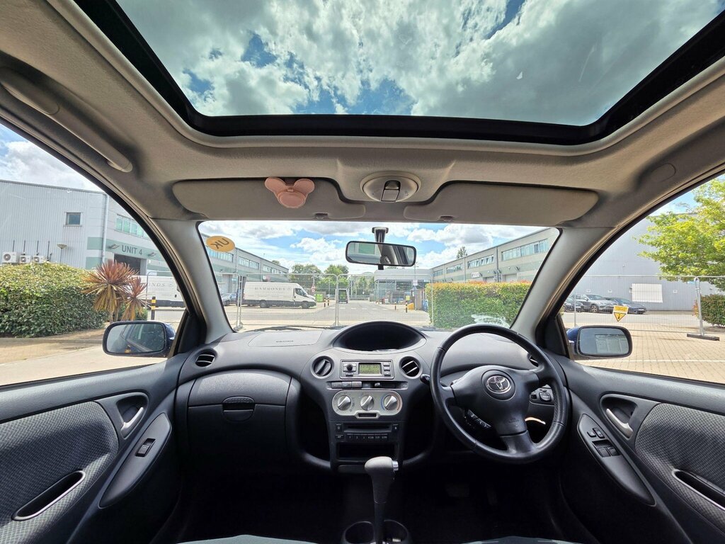 Toyota Yaris 1.3 Blue Vvt-i Blue #28