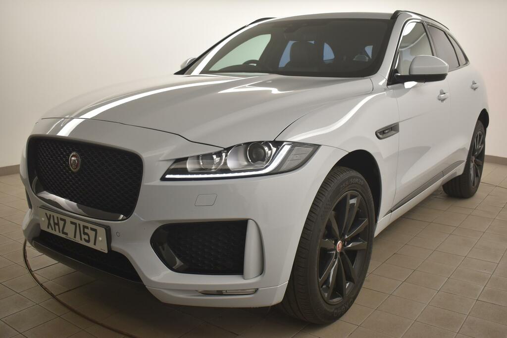 Jaguar F-Pace 2.0D 180 Chequered Flag Awd XHZ7157 White #4