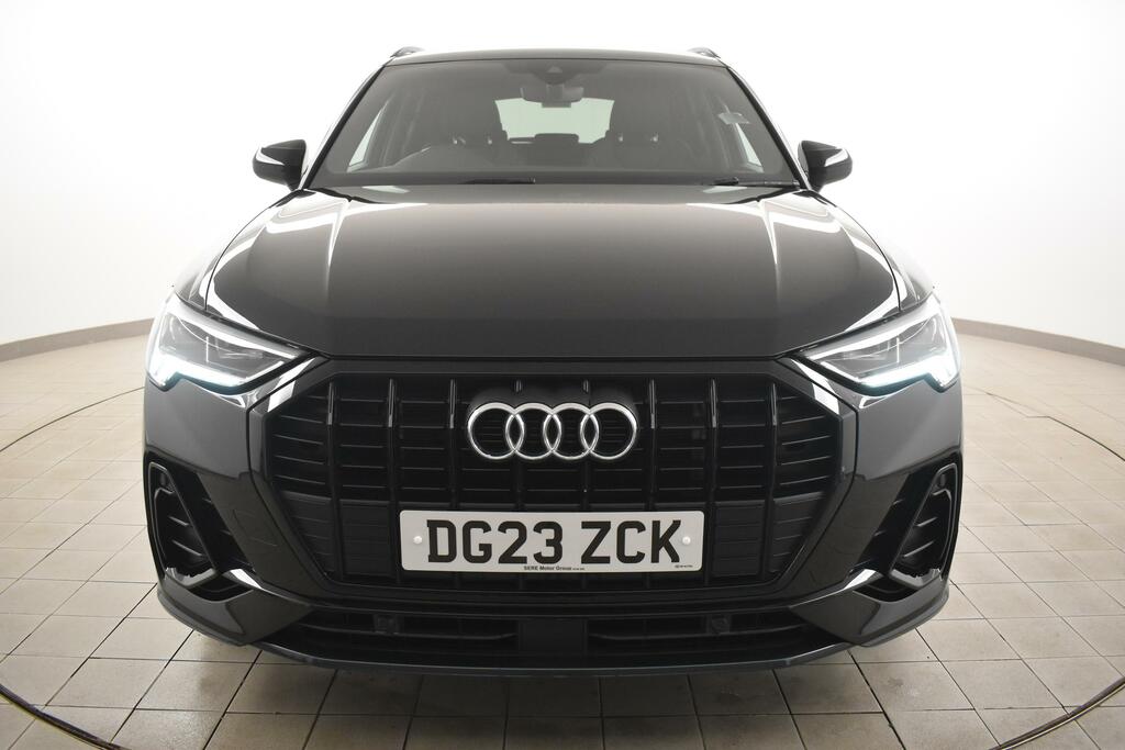 Audi Q3 45 Tfsi E Black Edition S Tronic DG23ZCK Black #5
