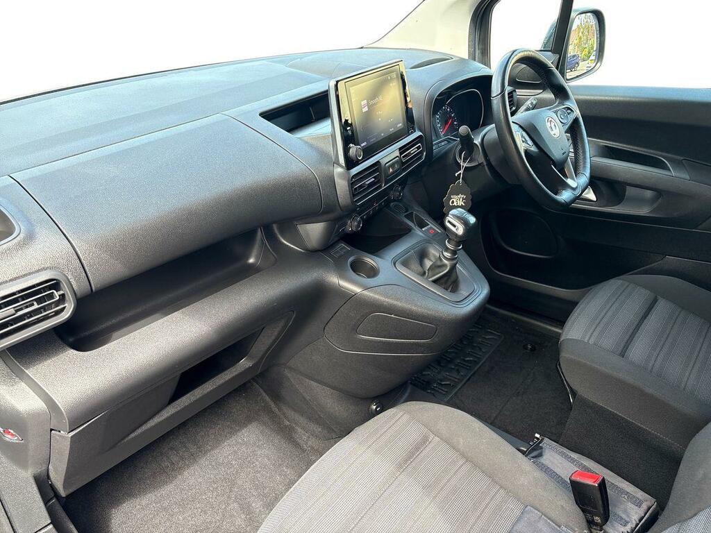 Vauxhall Combo Life 100Kw Design XL 50Kwh 7 Seat Blue #15