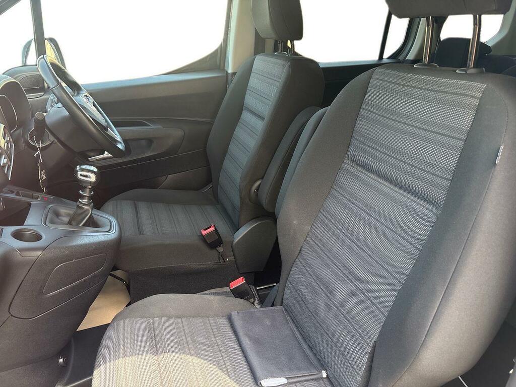 Vauxhall Combo Life 100Kw Design XL 50Kwh 7 Seat Blue #16