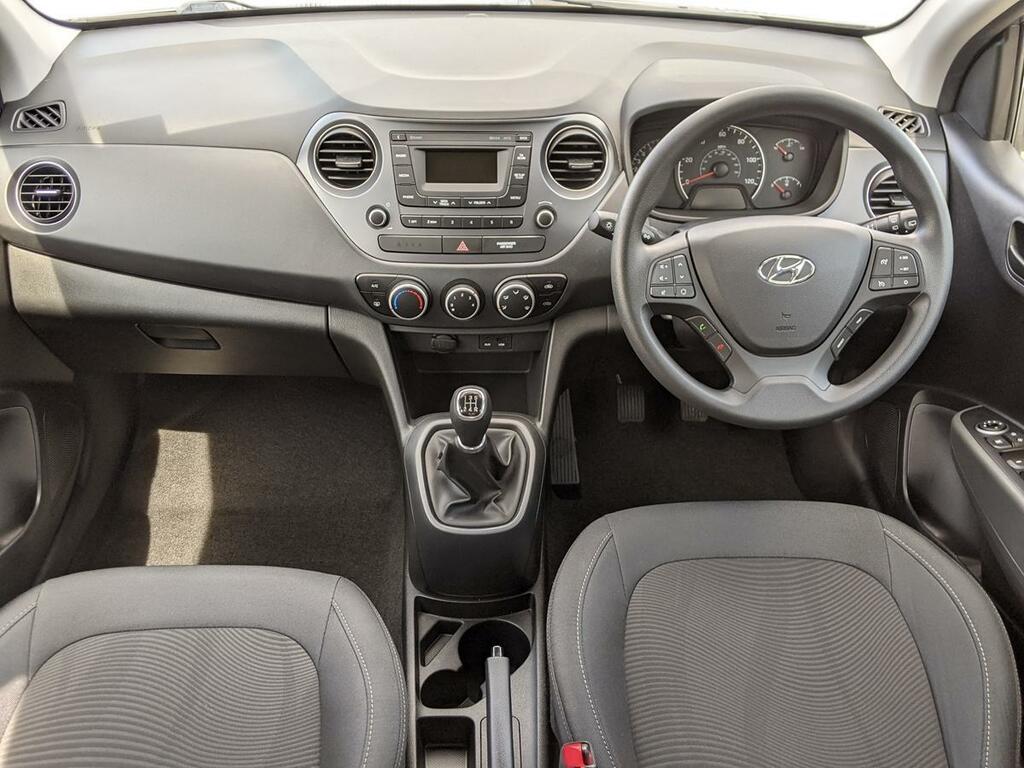 Hyundai I10 1.0 Se Euro 6 White #11