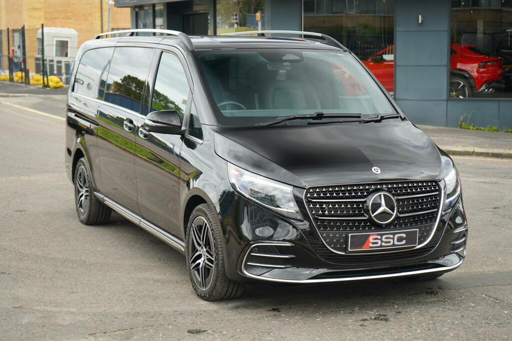 Mercedes-Benz V Class Premium Black #4