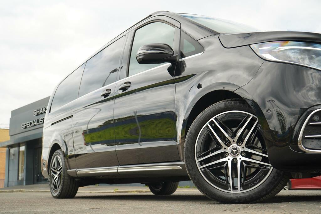 Mercedes-Benz V Class V300 D Premium 9G-tronic Extra Long 2025 Black #31