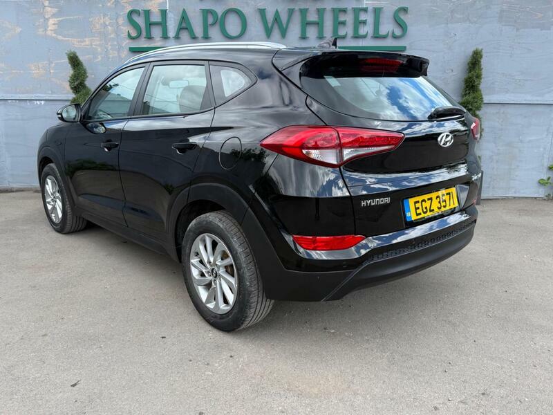 Hyundai Tucson 1.7 Crdi Blue Drive Se Dct Euro 6 S S Black #2