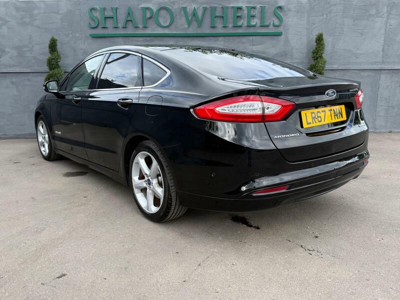 Ford Mondeo 2.0 Tivct Titanium Saloon Hybrid Cvt Eu Black #2