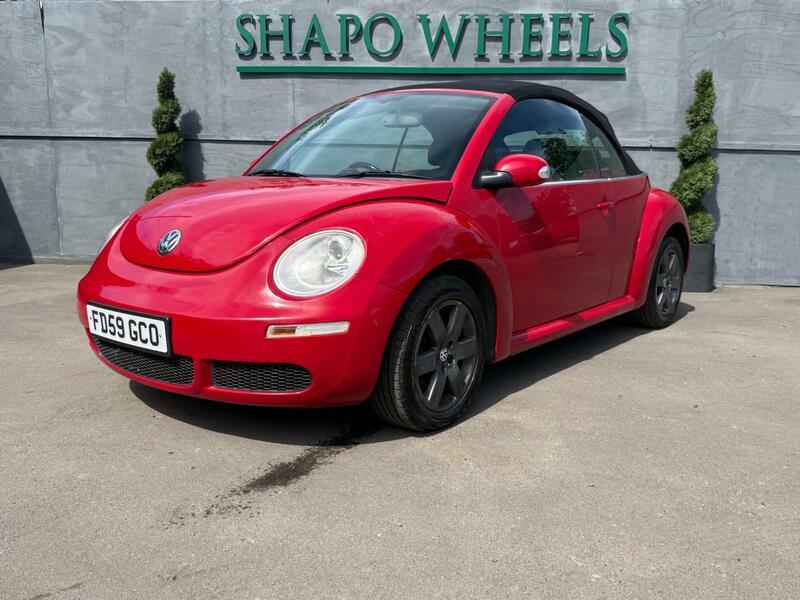 Volkswagen Beetle 1.6 Cabriolet Euro 4 Red #4
