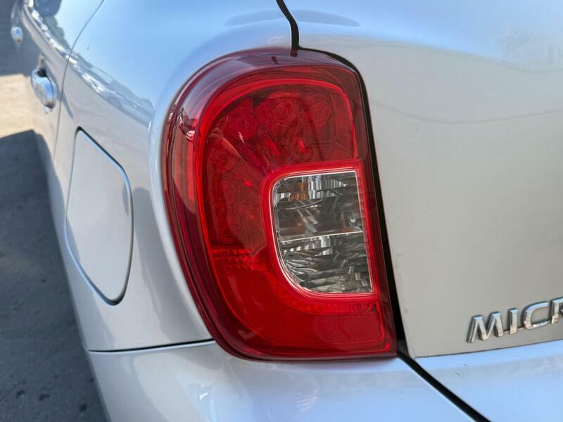 Nissan Micra 1.2 Elle 79 Bhp Red #27