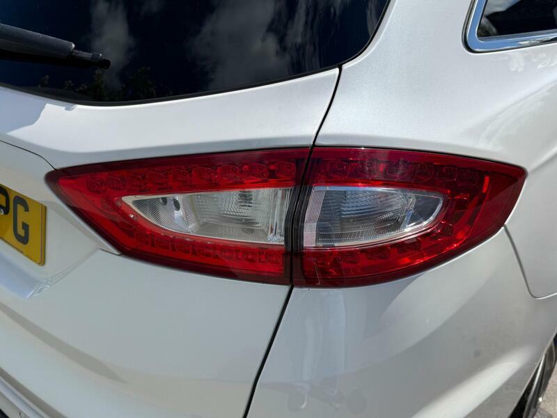 Ford Mondeo 2.0 St-line X Tdci 177 Bhp White #30