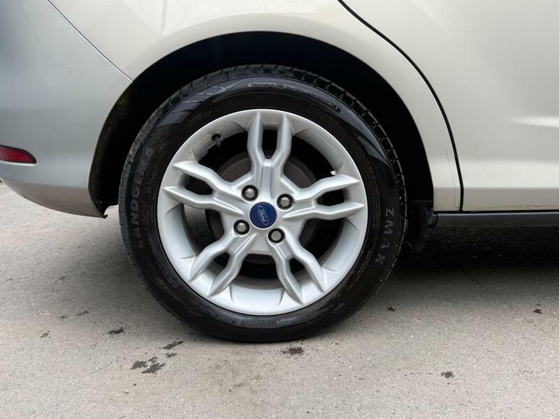 Ford B-Max 1.0T Ecoboost Zetec Mpv Euro 5 Black #34