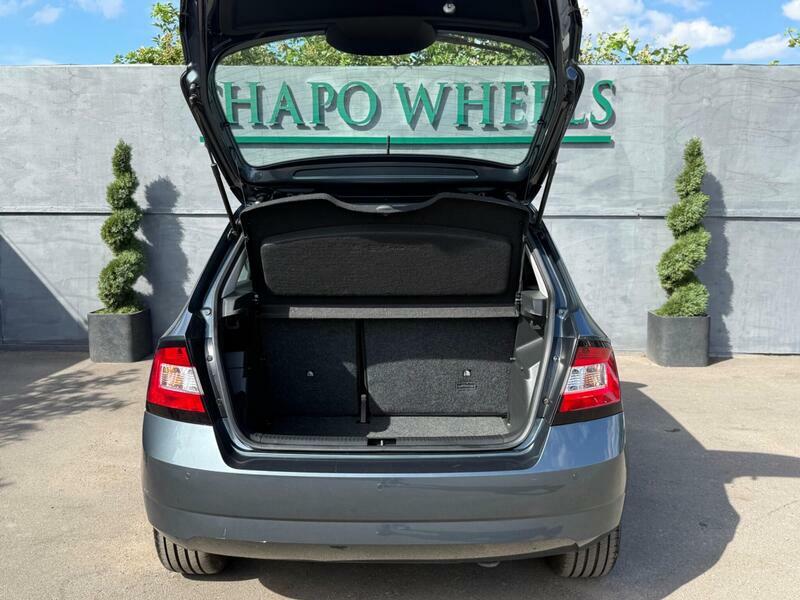 Skoda Fabia Estate Se 1.2 Tsi 110 Ps Dsg Black #10