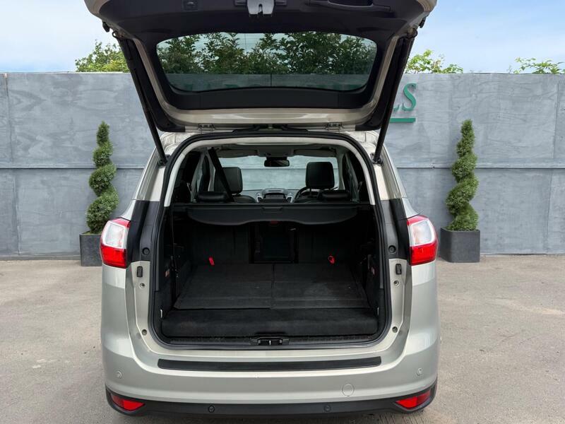 Ford Grand C-Max 1.5 Tdci Zetec Euro 6 Ss Red #10