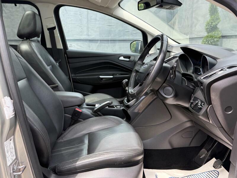 Ford Grand C-Max 1.5 Tdci Zetec Euro 6 Ss Red #18