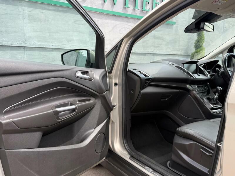 Ford Grand C-Max 1.5 Tdci Zetec Euro 6 Ss Red #20