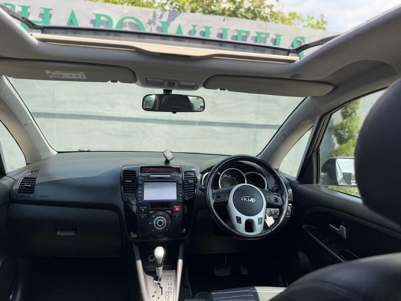 Kia Venga 1.6 3 Euro 5 Sat Nav Black #3
