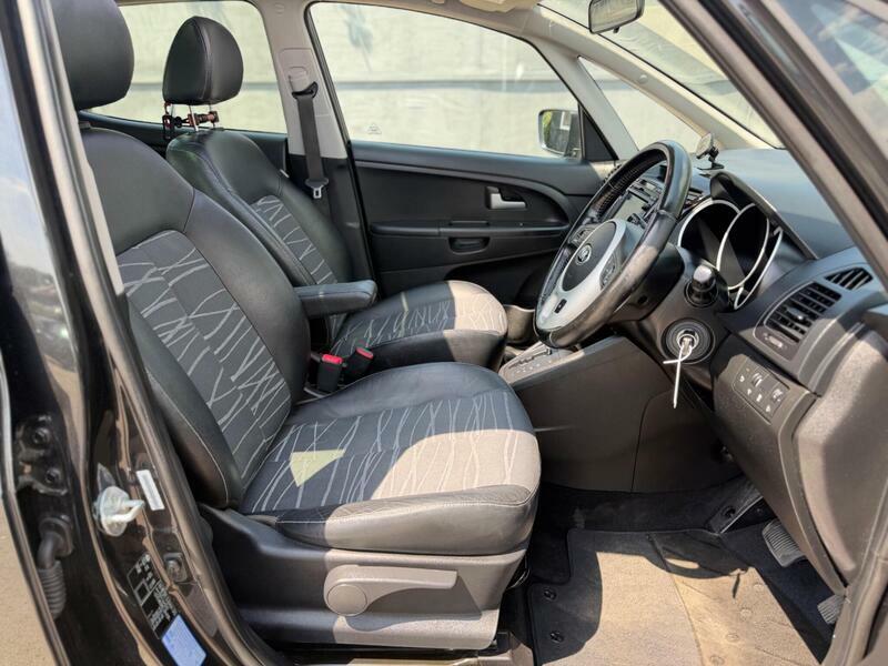 Kia Venga 1.4 Crdi 2 Mpv Euro 5 89 Bhp Silver #16
