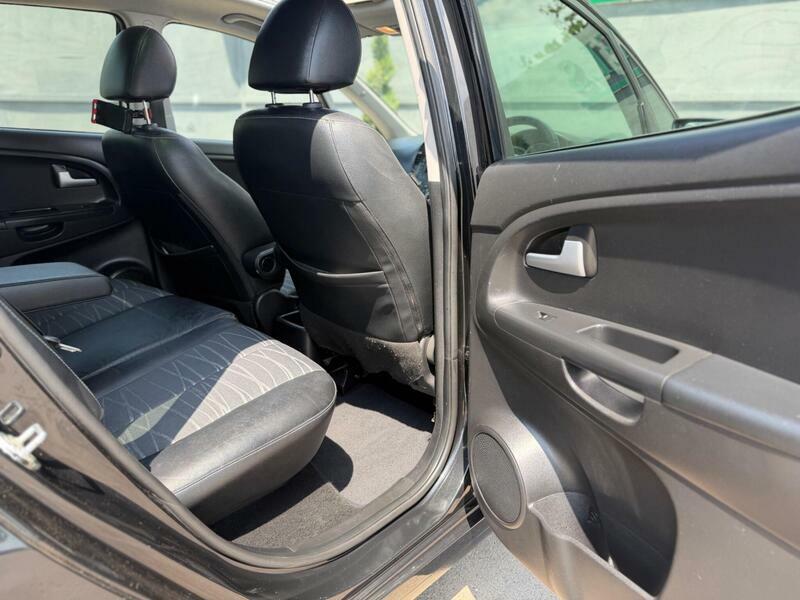 Kia Venga 1.4 Crdi 2 Mpv Euro 5 89 Bhp Silver #20